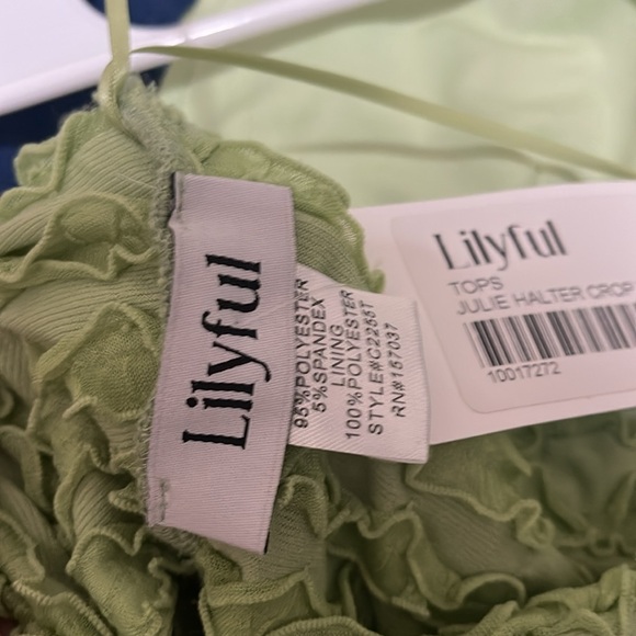 NWT Lilyful “Julie” Halter Crop Top, L - Picture 4 of 5